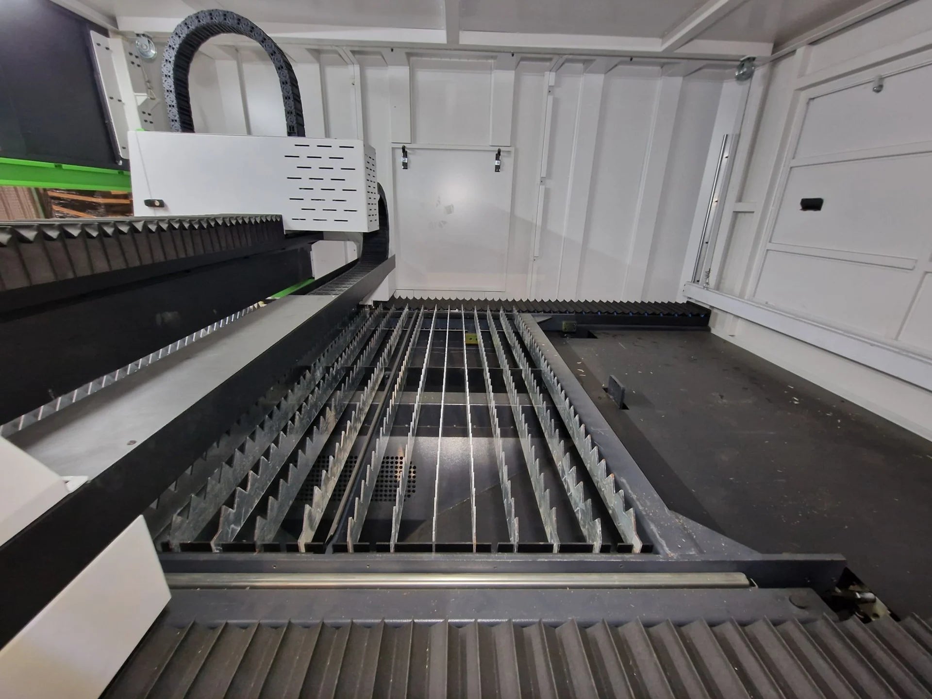 LMM0010 - Taglio Laser CNC 2kW 1300 x 1300 mm