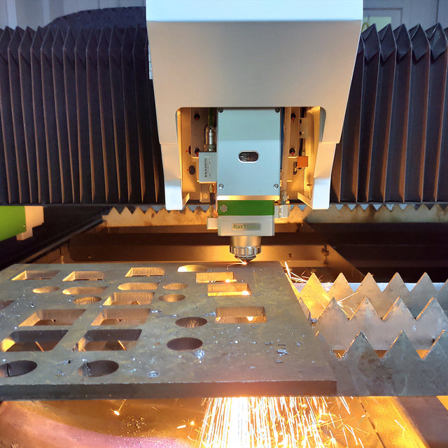 LMM0009 - Taglio Laser CNC 1,5kW 1300 x 1300 mm