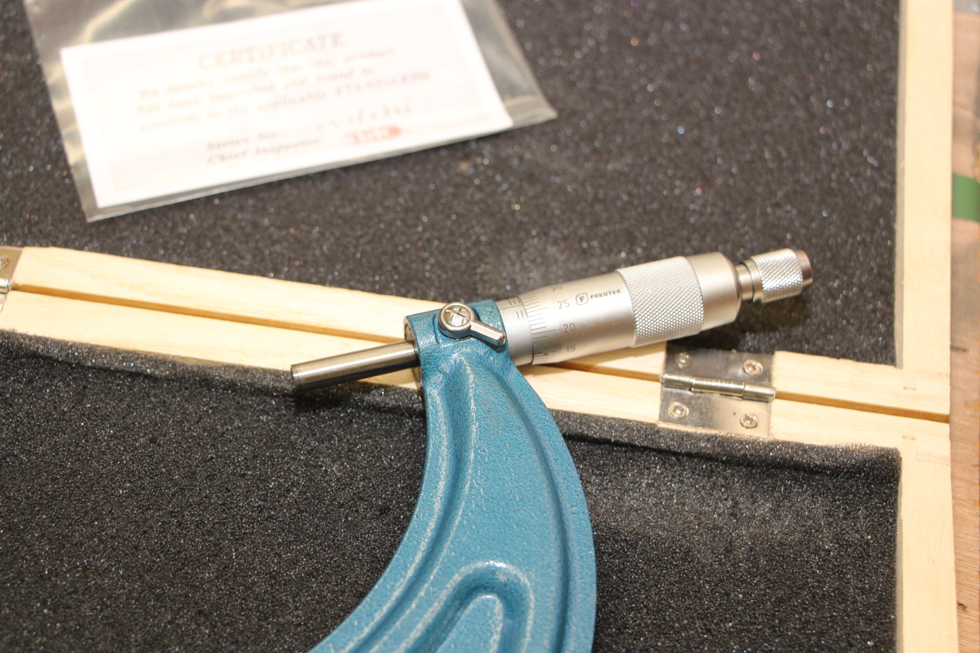 SDM0053 - Outside Micrometer 100-125mm x 0.01