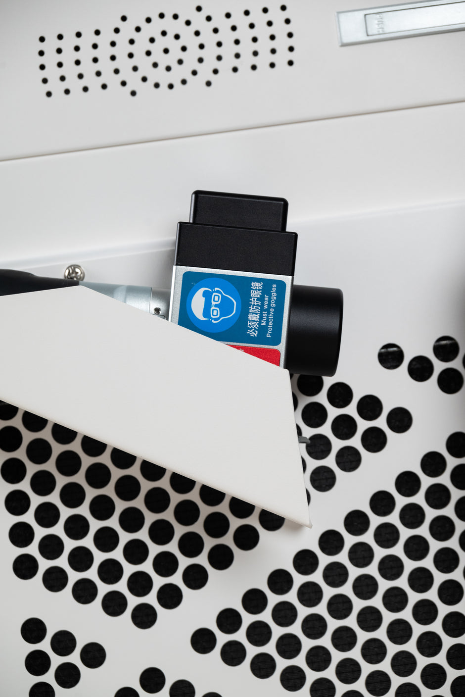 LMM0018 - 1500W Laser Cleaner/Paint Remover