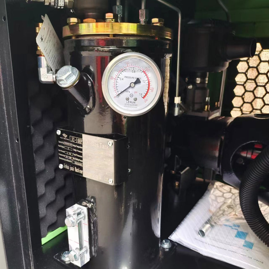 JUB0001 - 7.5 kW Screw Compressor