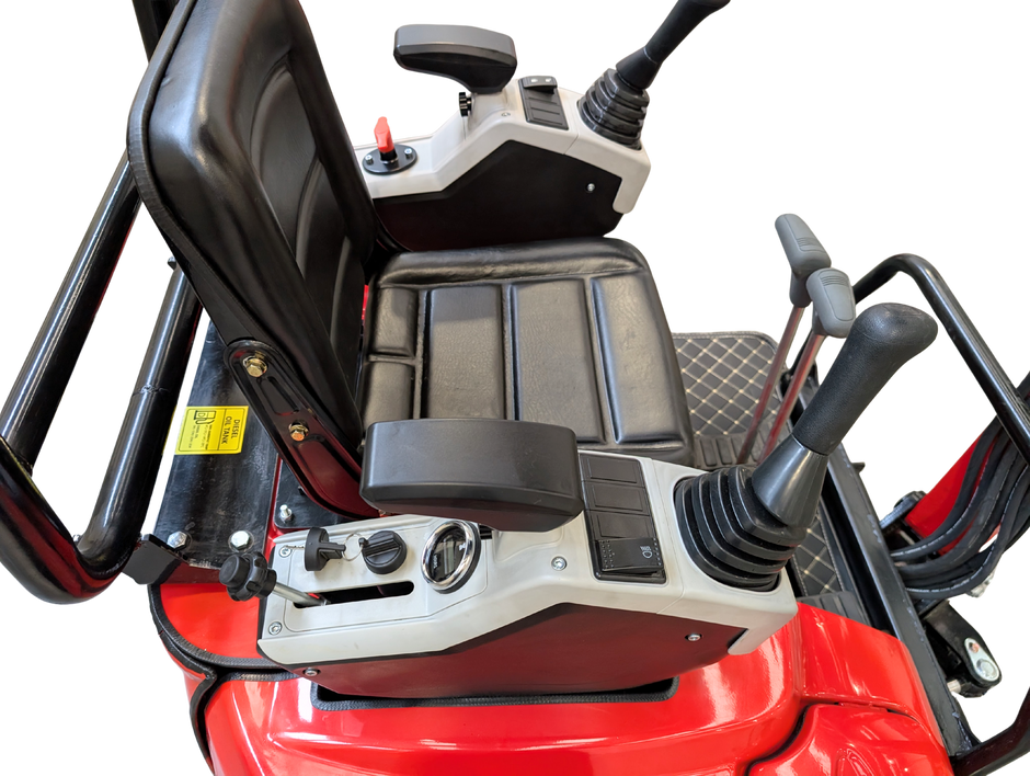 EKN0015 - Mini Diesel Excavator 8.6 kW