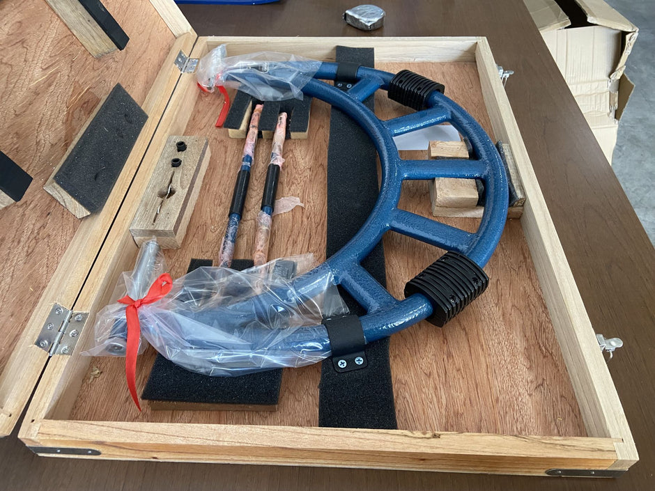 SDM0033 - External Micrometers with Interchangeable Anvils 300-400 x 0.01 mm