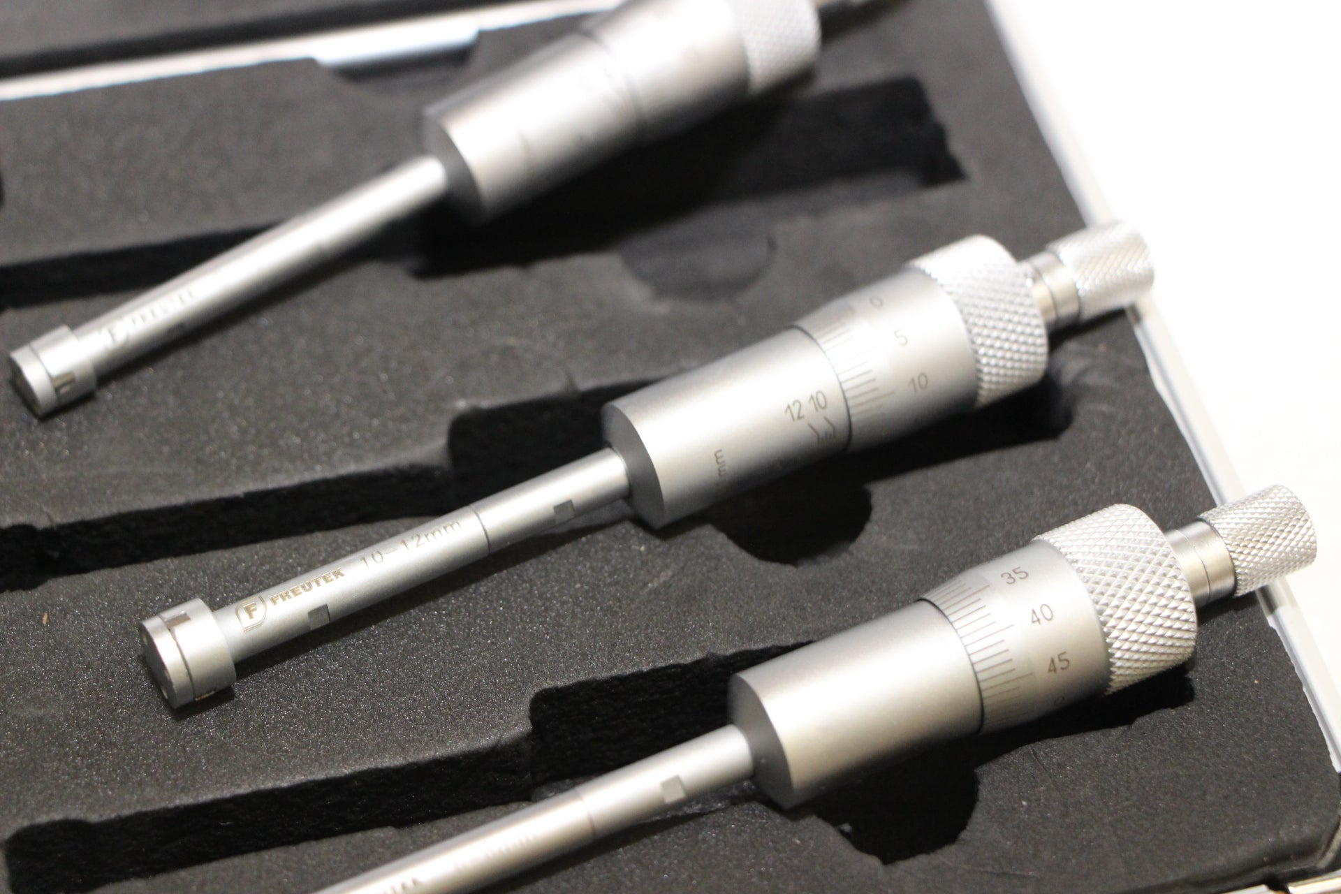 SDM0064 - Set of 3 pcs three-point internal micrometers 6-12 x 0.001mm