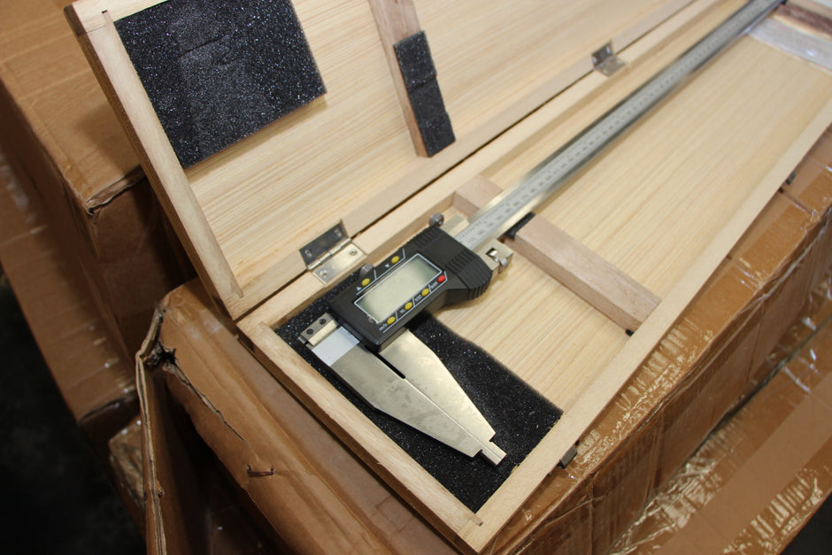SDM0072 - Digital Caliper 0-600mm x 0.01/24"