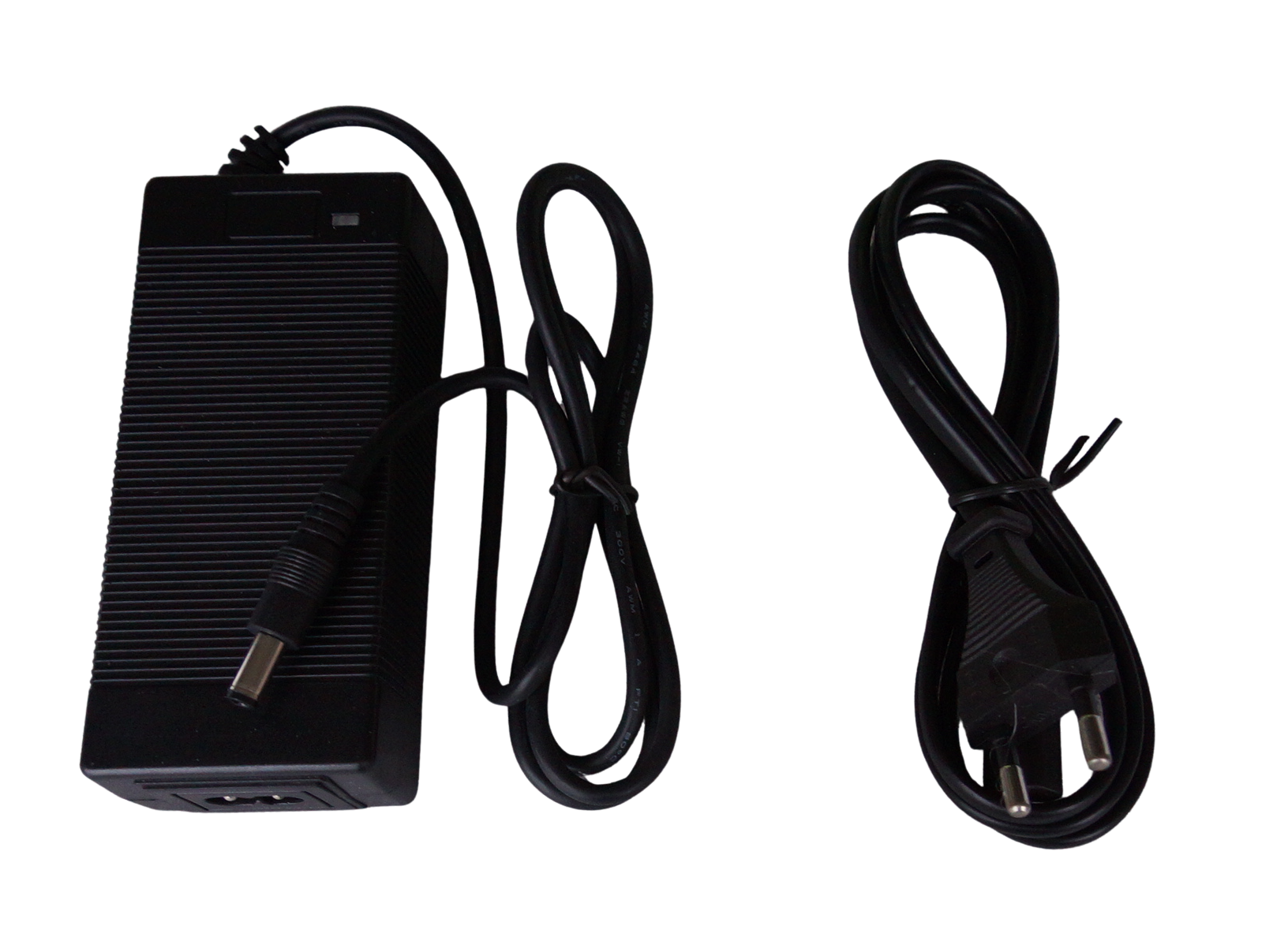 LON0001 - Carica Batteria Li-Ion 12.6V 3000 mAh