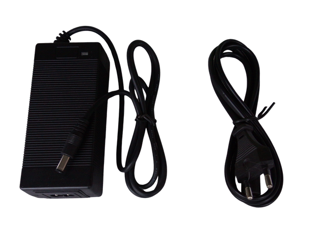 LON0001 - Carica Batteria Li-Ion 12.6V 3000 mAh